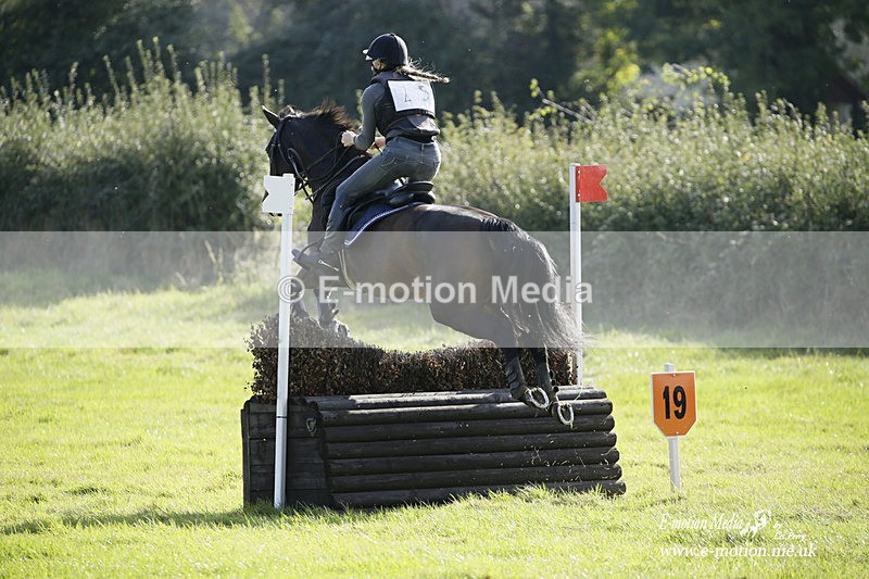  WWHT 171021 3600 - Intermediate Pairs (0.90m)  17/10/21