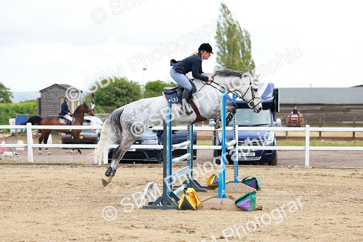 SBM_002539 - Class 10 - Senior Newcomers - 1.10m