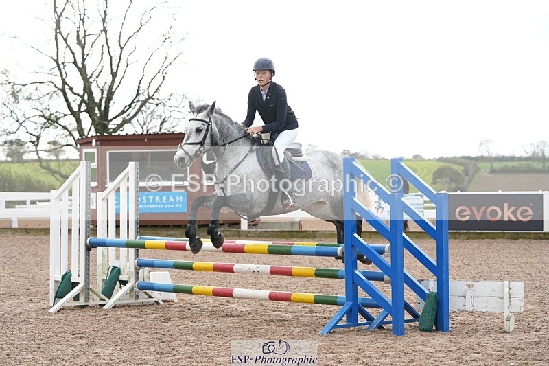 251026-120644-02323 - Cls 4 Pony Winter Novice + 80cm Open