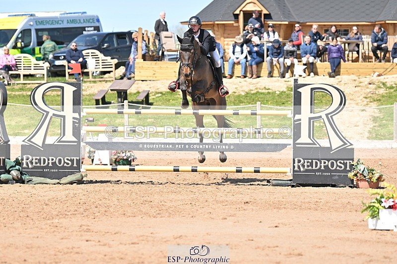 240420A-141622-11671 - Cls 7, 2 Star Medium Tour 1.35m