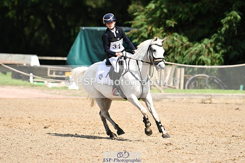 240824X-125054-25641 - 70cm Jump Off