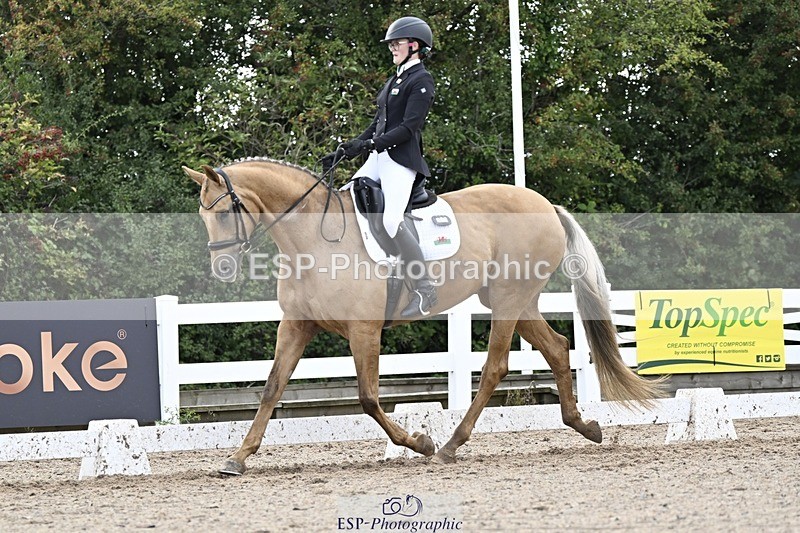 250907-170039-10863 - 054-Amy.Louise.LloydDiva.Royale