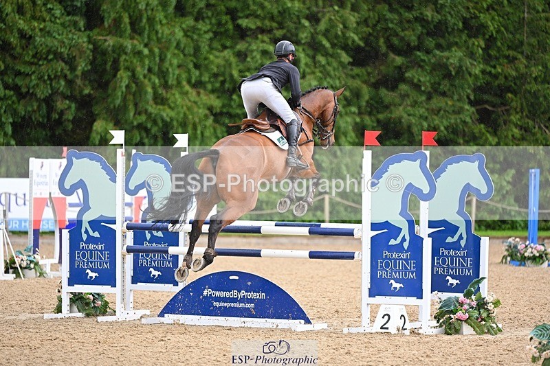 240526-144407-24712 - 241-CLASS_ROMANCE-Jack_Pinkney