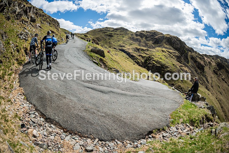 114843 - Hardknott Hairpin 11.00 - 12.00