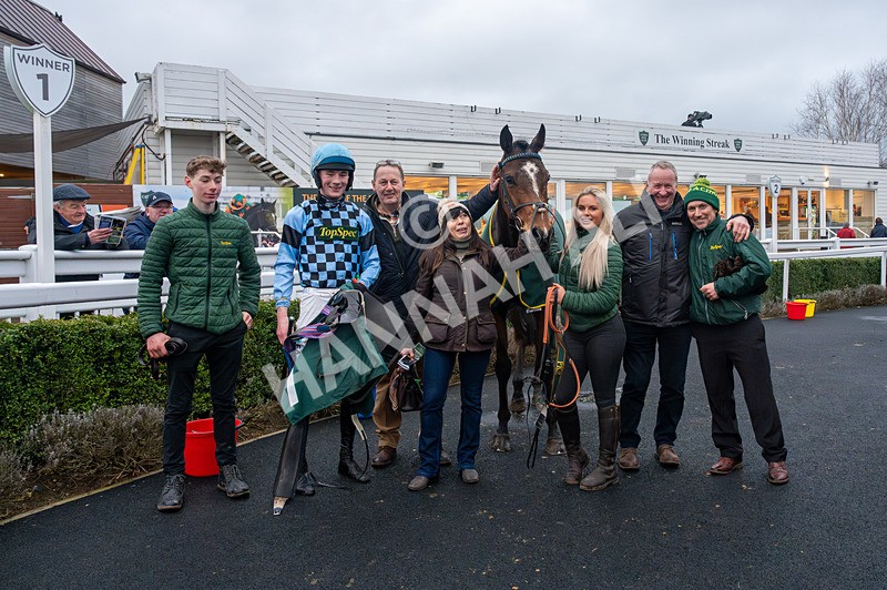 100225-Race 5-Achnamara-3947 - Race 5