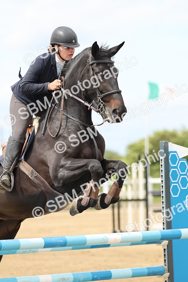 SBM_001038 - Class 4 - Senior Newcomers - 1.10m