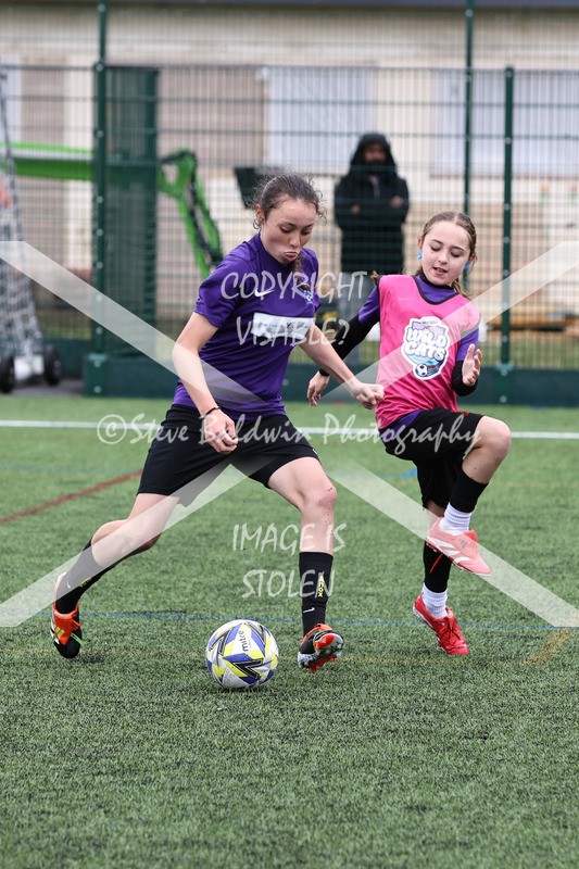 1DX32393 - Sat 6th U12 Girls