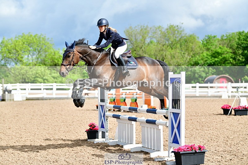 240526A-095055-07186 - Cls 32 British Novice and 90cm Open
