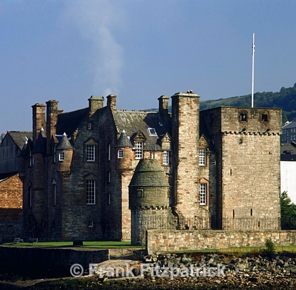 Newark Castle, Port Glasgow. - Scotlands Castles