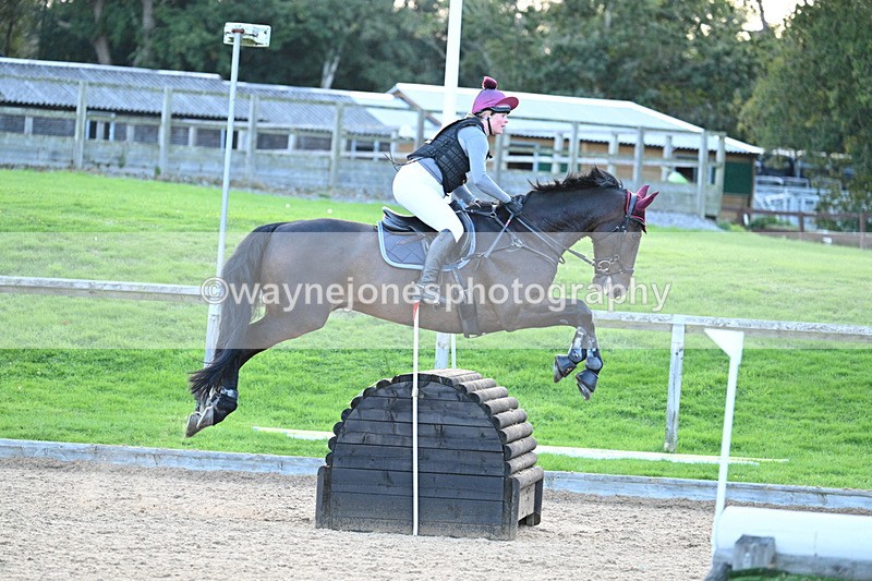 WJ7_6875 - Time 17:12 to 17:30