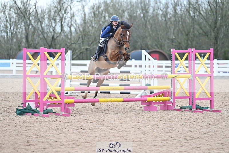 240128A-122944-00876 - Cls 4 Pony Newcomers and 1m Open