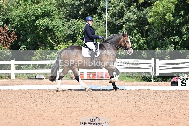 250816-120904-03925 - 134-Abby.HayesRathnagrew.Pride