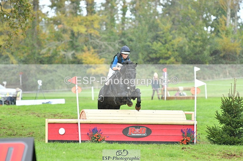 251025A-133117-20008 - F-470-Hannah.Cliffe