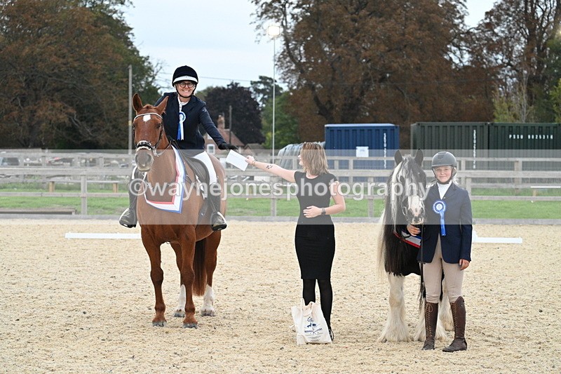 WJ7_2606 - Class 2 & Champs