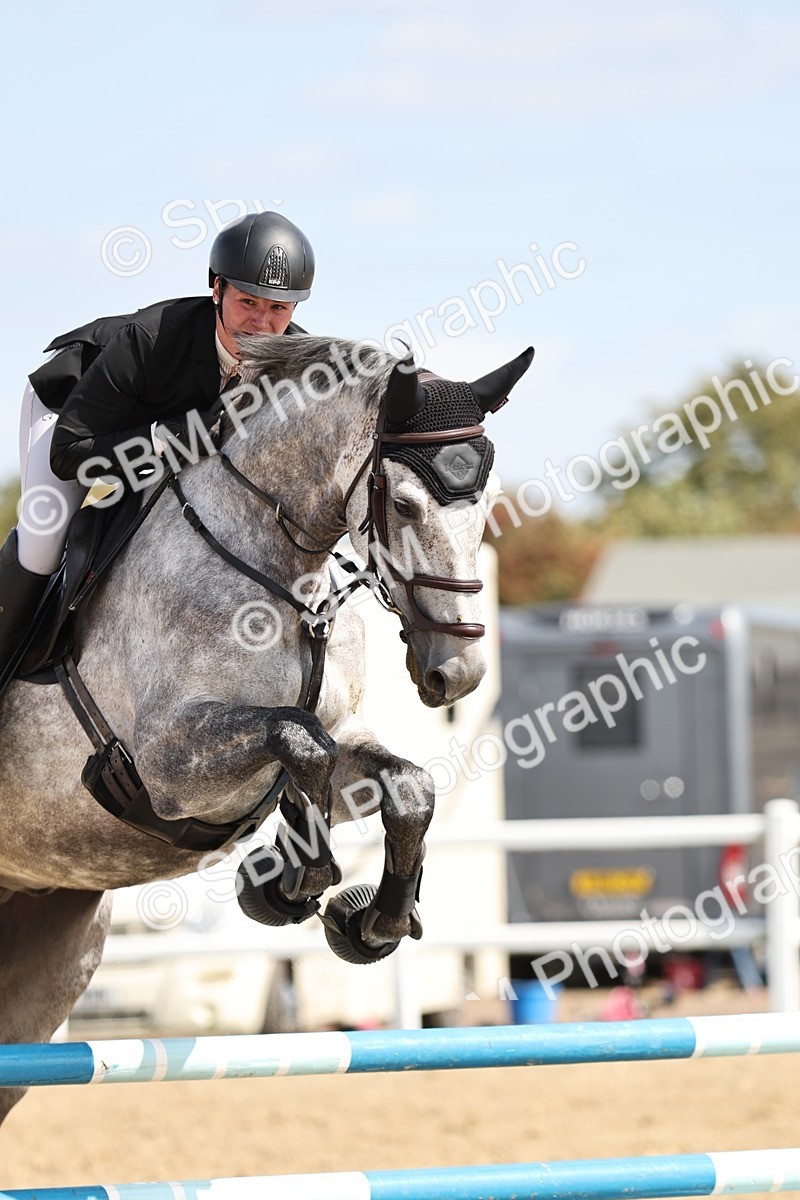 SBM_005000 - Class 5 - Senior Discovery - 1.00m Open