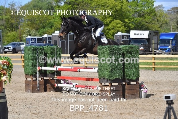 BPP_4781 - CLASS 14  SAT Senior British Novice/ 90cm Open