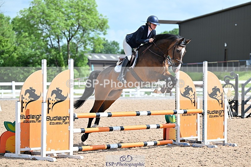 240605A-103759-00082 - Cls 1 British Novice and 90cm Open