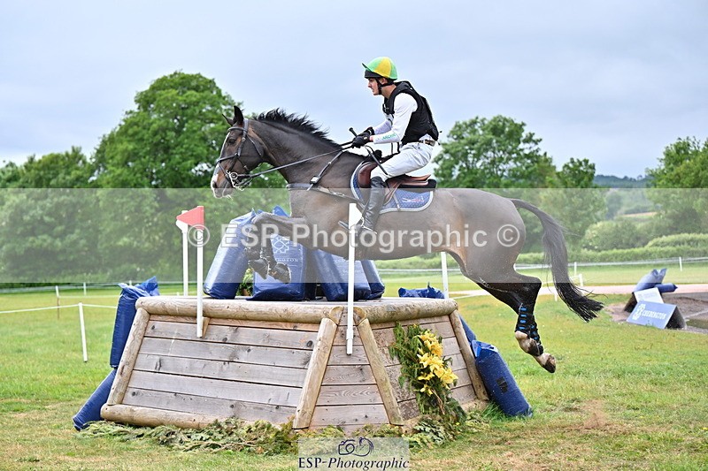 250524A-095512-08843 - A-012-Archie.Tulloch-ZIPPED.UP