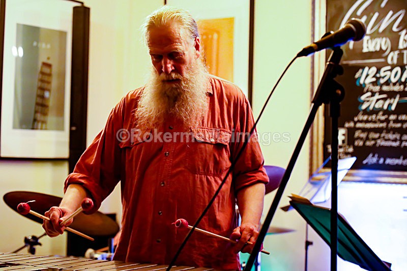  - Roger Beaujolais Italian Trio