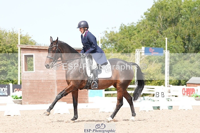 250815-120500-01051 - 015-Susan.LanzWellshead.Foxtrot