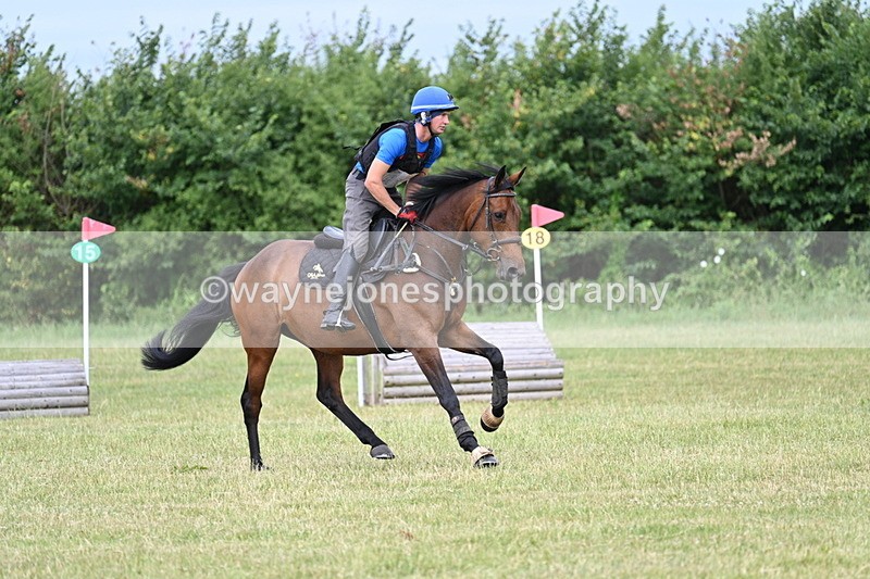 WJ7_4727 - 60cm XC Time 09:48 to 09:57