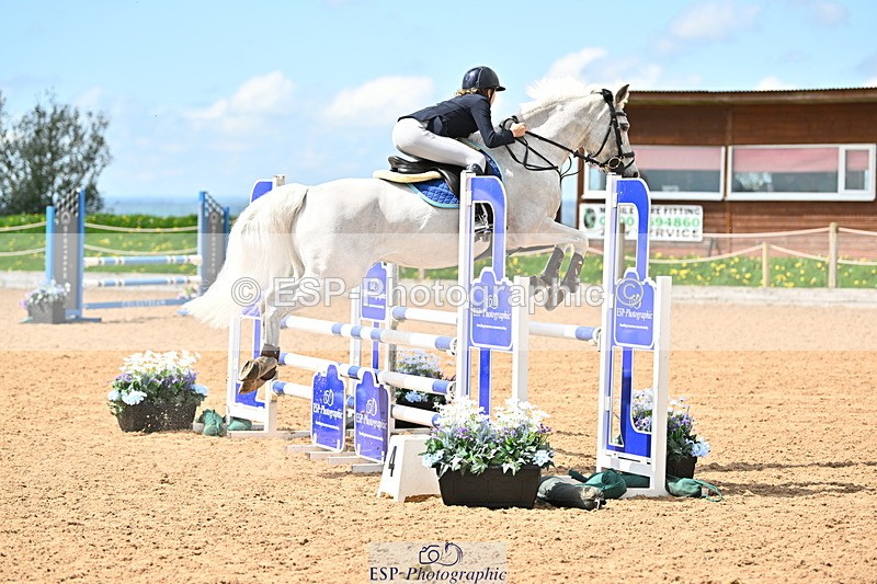 240504A-114825-01305 - Cls 3 Pony Discovery & 90cm Open