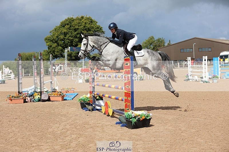 250911-122028-01418 - Cls 3 Snr Foxhunter