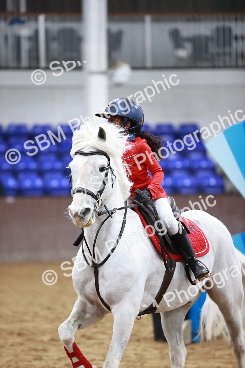 SBM_001761 - Class 9 - Pony Intro 75cm