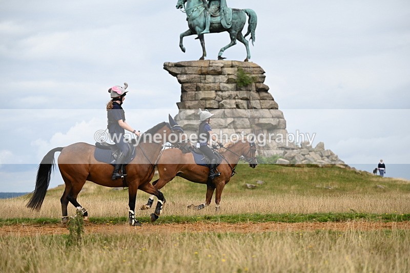 DSC_6055 - Time at Statue 12:17 to 12:44