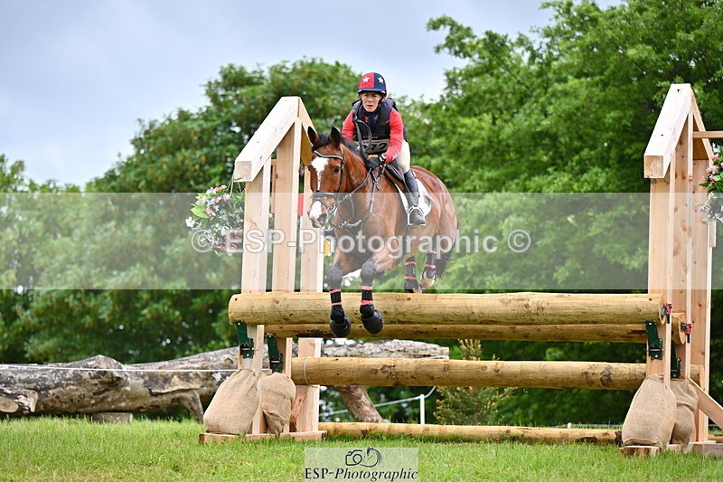 250524A-164416-15066 - C-272-Louisa.Lockwood-KILCANNON.OREO