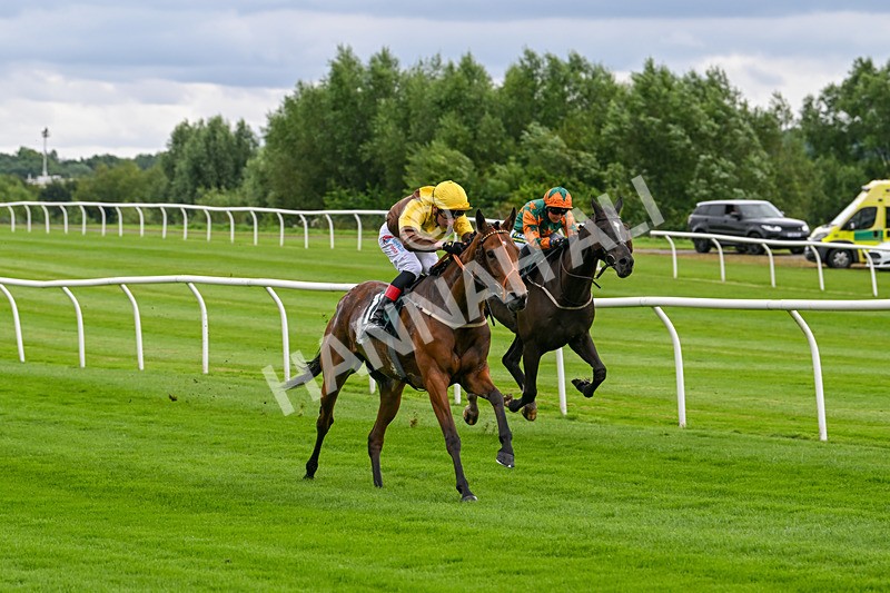 100724-Race 1-Miss Willows-4634 - Race 1