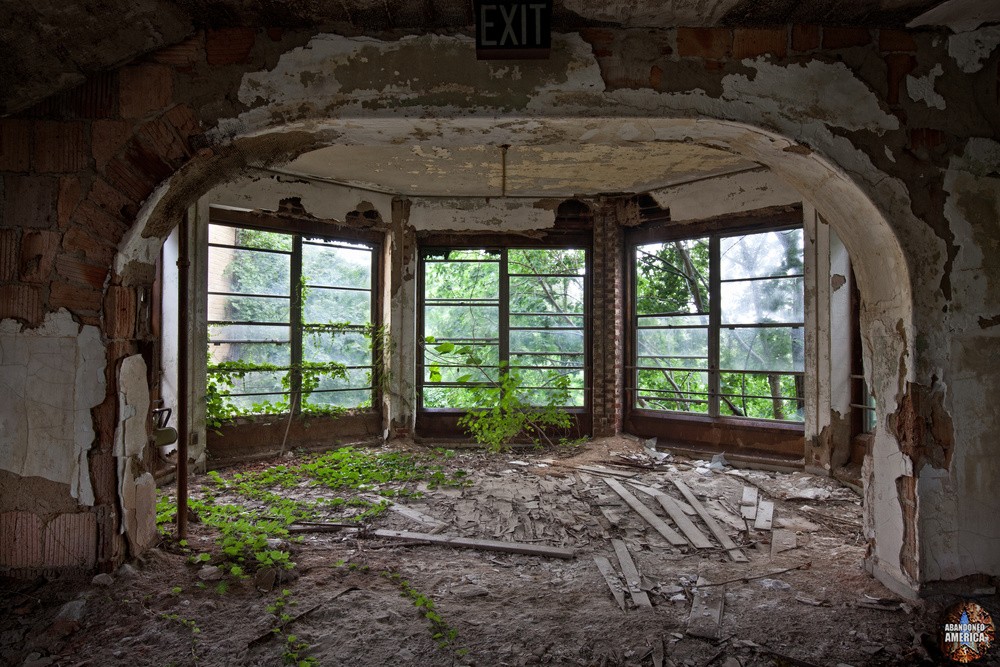 Ocean Vista Tuberculosis Hospital - Photographs by Matthew Christopher Murray's Abandoned America