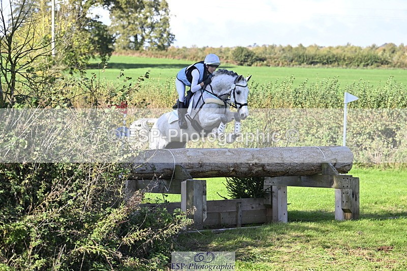 251024A-125202-11293 - B-141-Erin.Neale