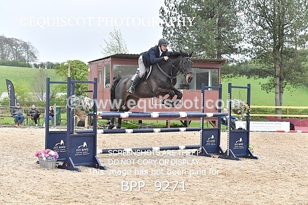 BPP_9271 - CLASS 30 SUN Senior Newcomers/ 1.10m Open