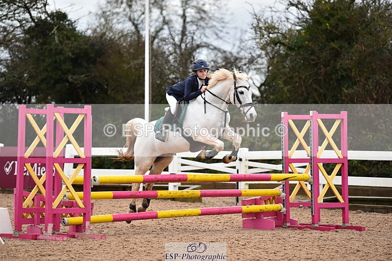 231203A-100316-00267 - Cls 2 British Novice & 80cm Open