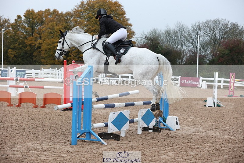 231112A-135214-04693 - Cls 20 Newcomers & 1.10m Open