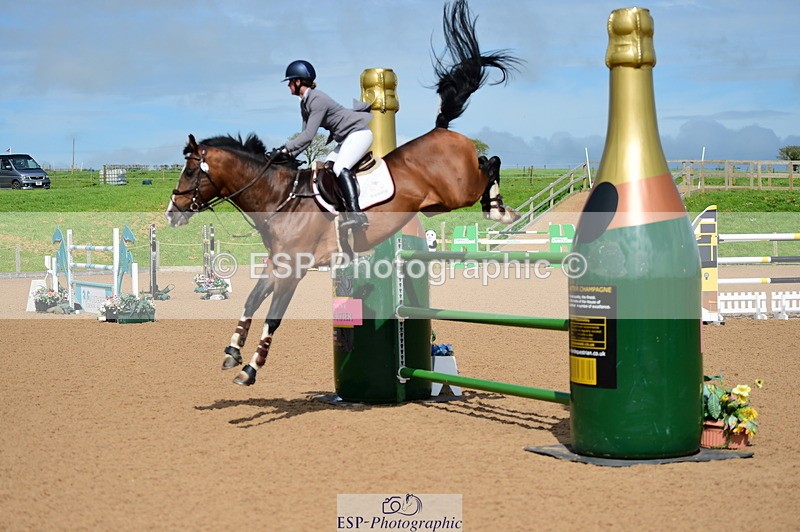 230505A-155116-05176 - Cls 23 National 1.40m Open