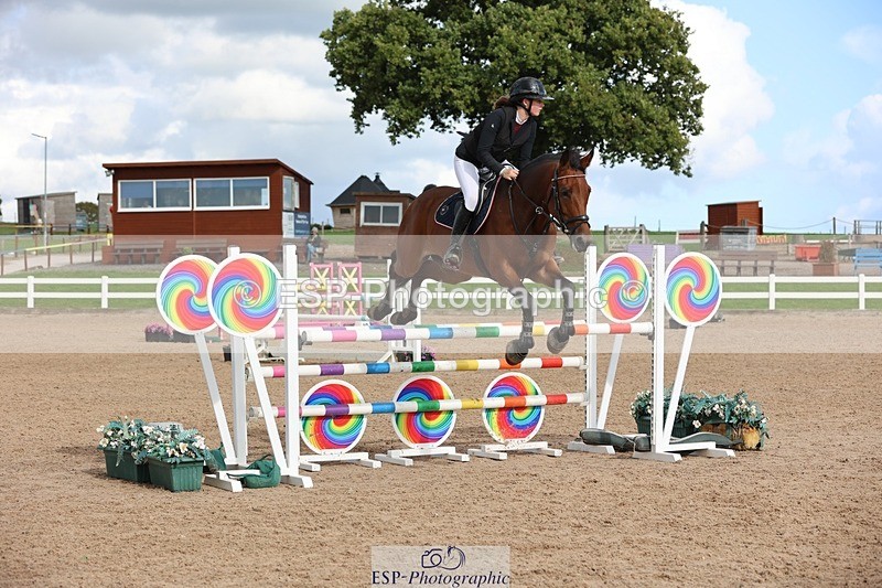 250913-160219-07870 - Cls 27 1.15m Amateur Quali