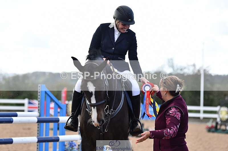 231014A-145352-05373 - Cls 15 1.05m Amateur Q 2nd R