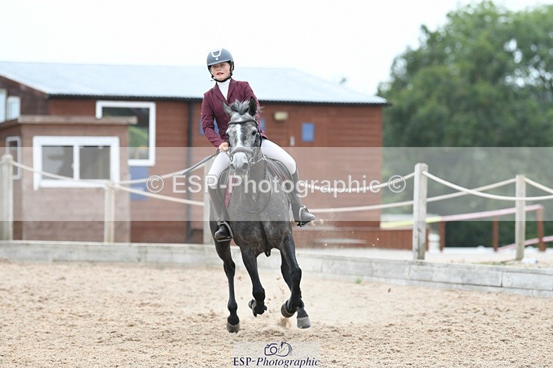 250807-112331-00637 - 90cm Round 1