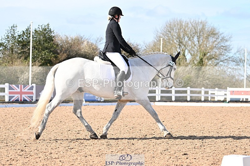 240324A-150935-04418 - Novice 27, 14.30 to 15.25