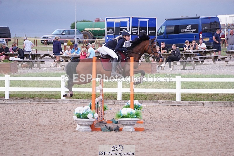 250628-203550-08625 - Cls 26 Pony Foxhunter & 1.10m Open