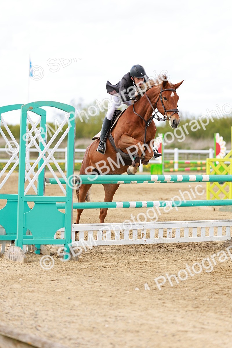 SBM_001994 - Class 4 - Senior Newcomers - 1.10m