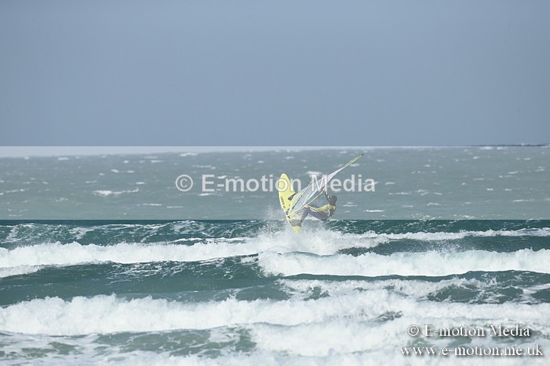 WS 020413-217 - Windsurfing