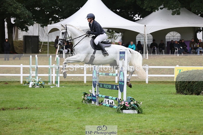 250830A-145419-07143 - Cls 16 Snr Newcomers and 1.10m Open