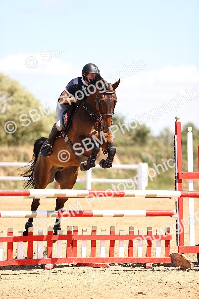 SBM_014761 - Class 15 - Senior Newcomers - 1.10m Open