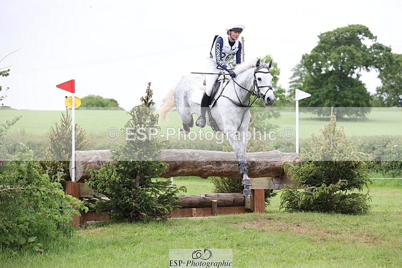 240525-164919-18169 - 267-VAN_KAUNITZ-Jemima_Howden