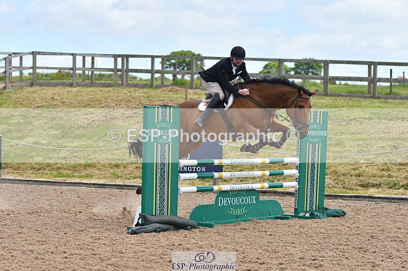 240609A-112353-04544 - Cls 17 Snr 1.05m Open