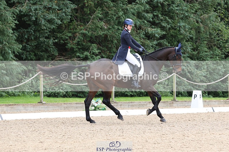 241024-115930-01955 - 055-Ellie.Fredericks-UPPER.CLASS.BRIT