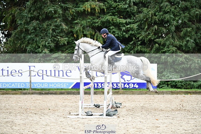 251004A-173355-02503 - Classes 12 & 13 90cm